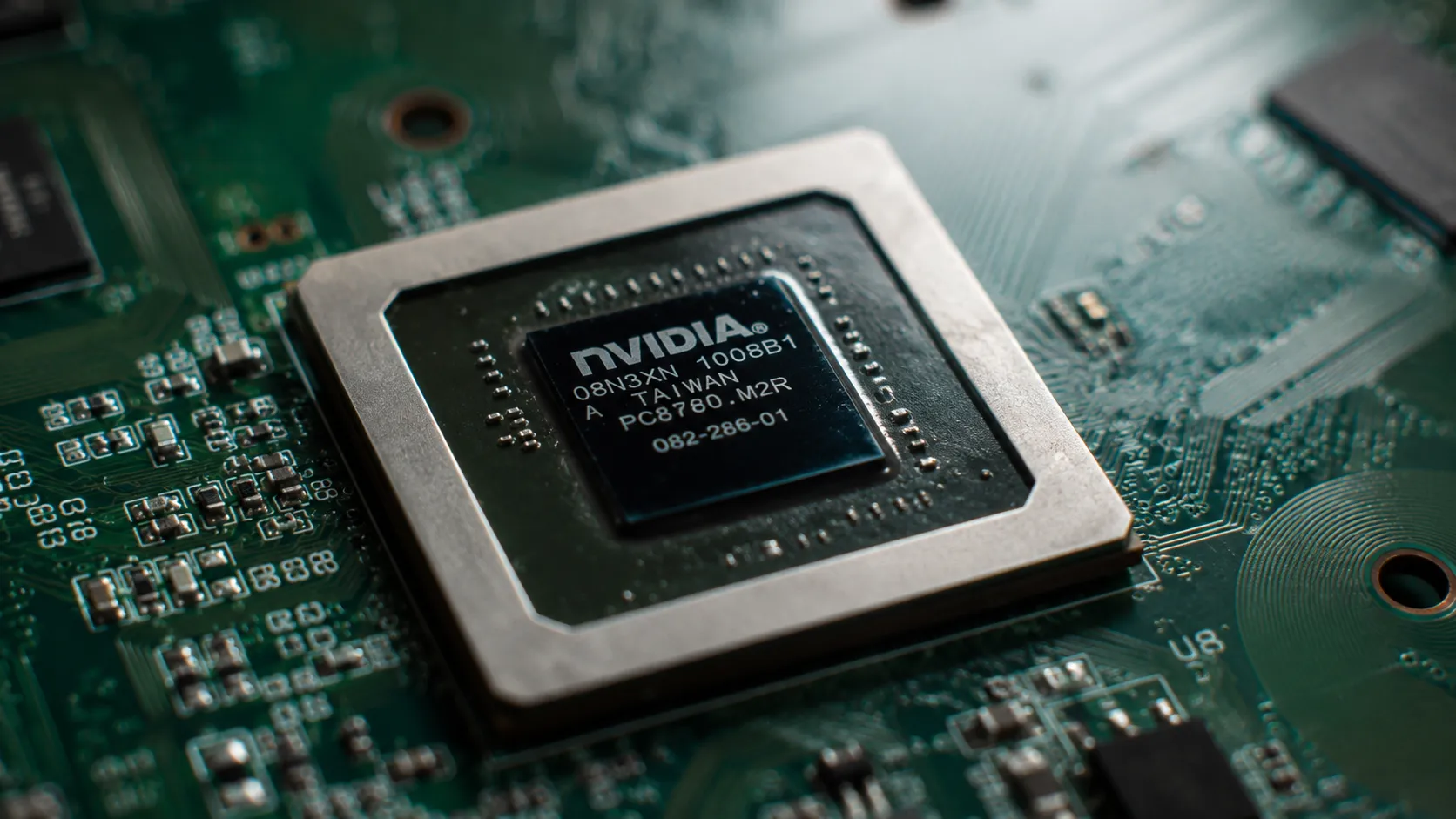Nvidia выходит на рынок процессоров для ПК с суперчипом